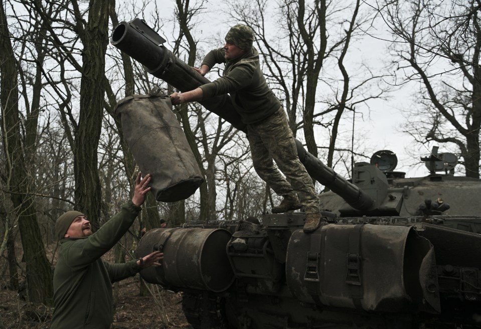 Ukrainian servicemen of the 82nd Separate Air Assault Brigade prepare for combat Challenger 2 tank in an undisclosed location near frontline in Zaporizhzhia region, on February 12, 2024, amid the Russian invasion of Ukraine. (Photo by Genya SAVILOV / AFP) (Photo by GENYA SAVILOV/AFP via Getty Images)