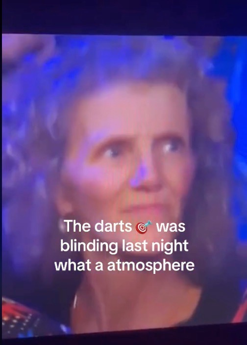 Fans spotted a darts fan who looked strikingly similar to Jimmy Bullard