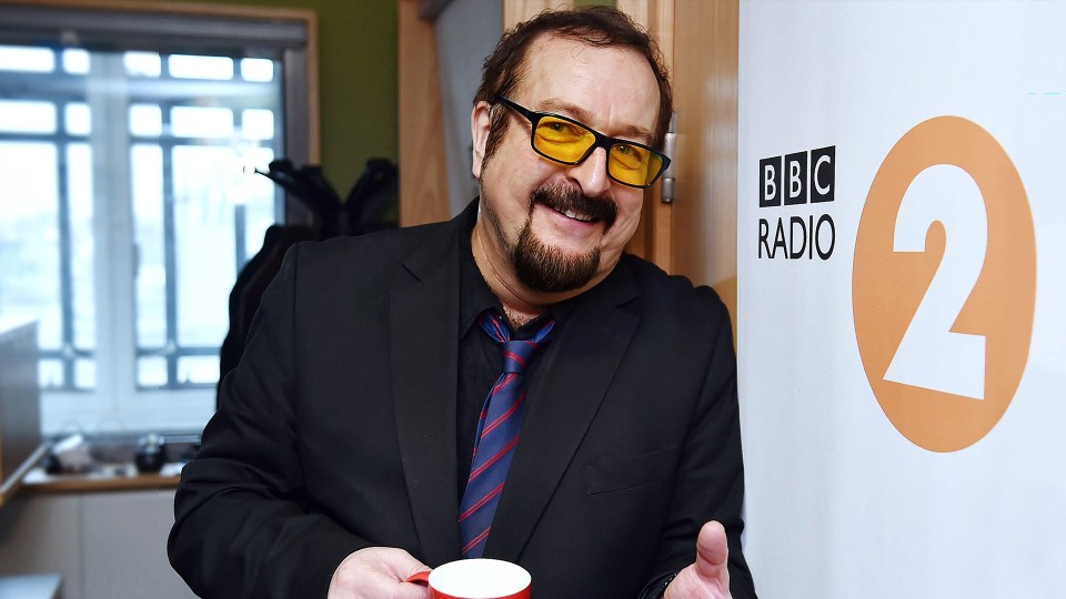 Radio 2 listeners were in tears this morning as Steve Wright’s Sunday Love Songs returned