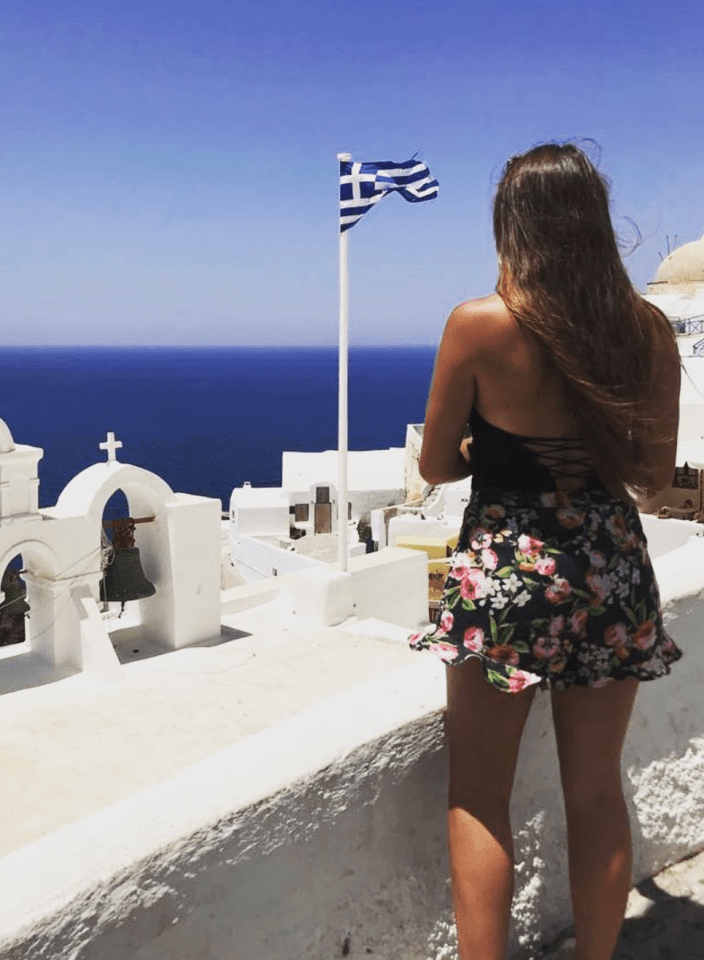 Laurena and Julien enjoyed a romantic trip to Santorini, Greece