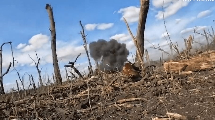 Footage of an explosion near the advancing English-speaking fighters