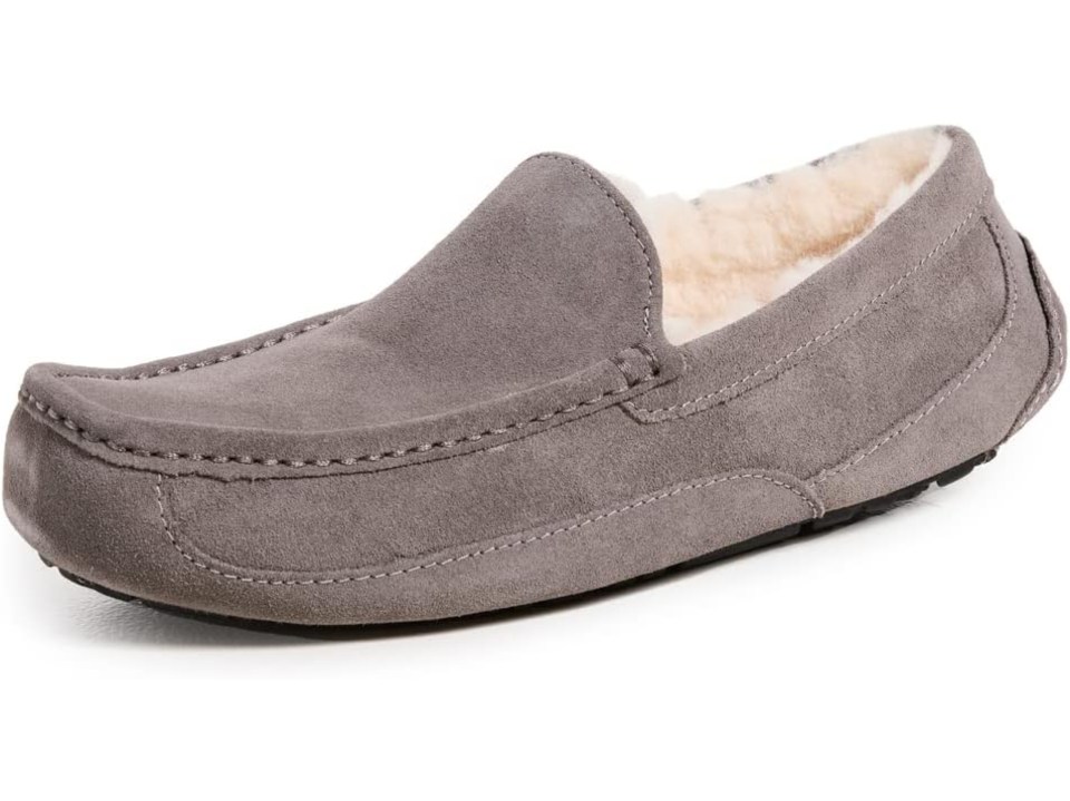 The Ugg Men's Ascot Slipper is 14% less on Amazon