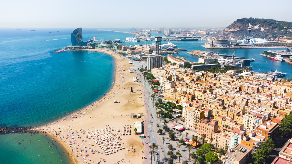 Vueling will add two new daily flights from London Heathrow to Barcelona El Prat