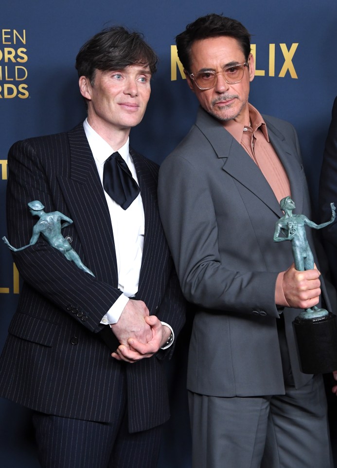 Cillian with Robert Downey Jr, who received the Outstanding Performance by a Male Actor in a Supporting Role