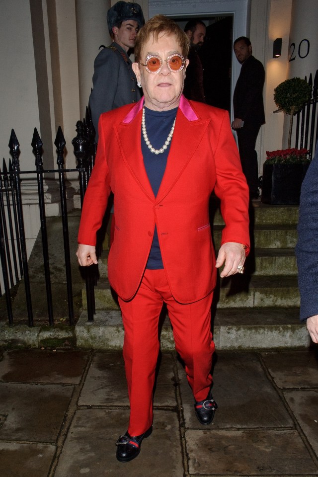 Barry wore a similar red suit - just like Elton’s bold style