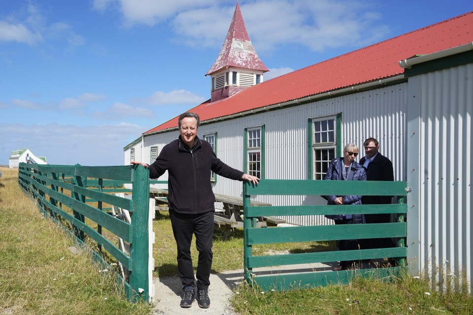 Cameron meeting islanders at Goose Green