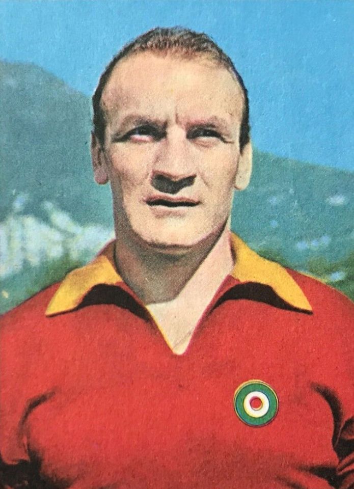 Losi captained Roma for almost 300 matches