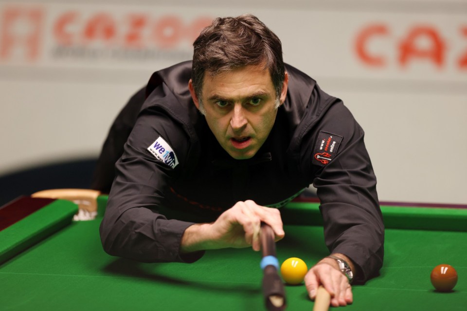 SHEFFIELD, ENGLAND - APRIL 21: Ronnie O'Sullivan of England plays a shot during their round two match against Hossein Vafaei of Iran on Day Seven of the Cazoo World Snooker Championship 2023 at Crucible Theatre on April 21, 2023 in Sheffield, England. (Photo by George Wood/Getty Images)