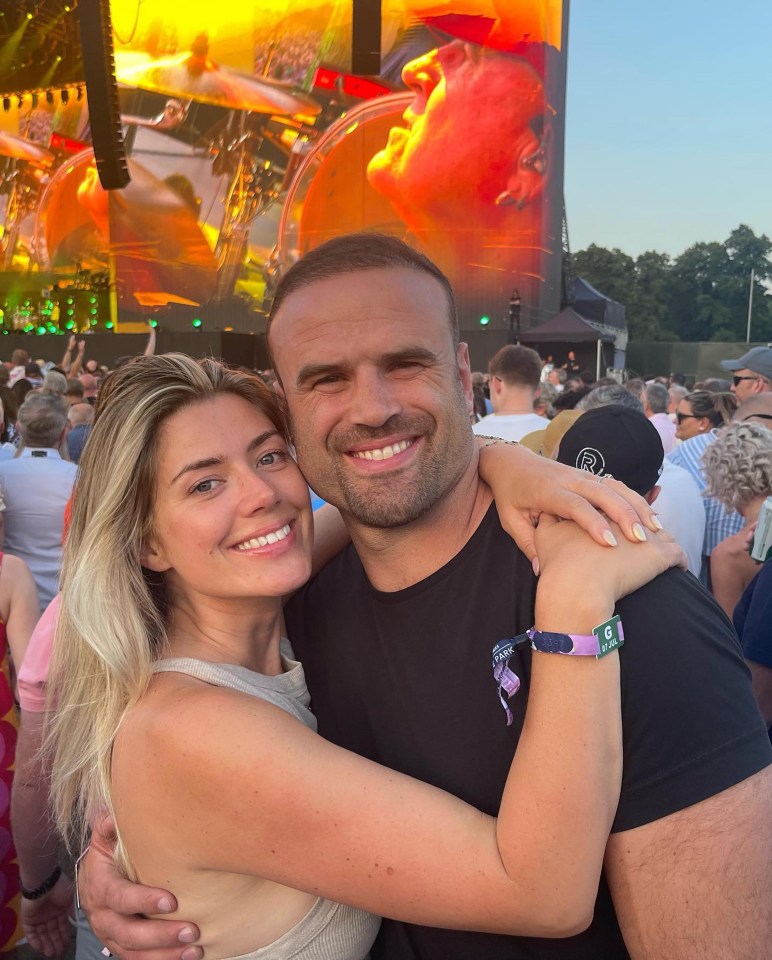 Jamie Roberts wife Nicole , , //www.instagram.com/p/CufHStiIJFM/?hl=en&img_index=1