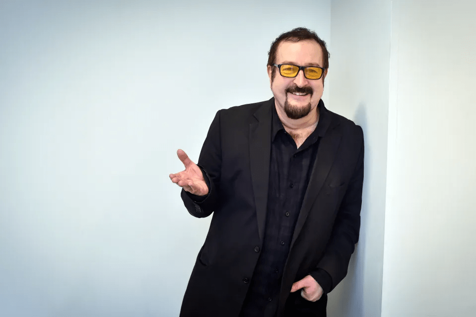 Radio presenter Steve Wright passed away leaving fans devastated