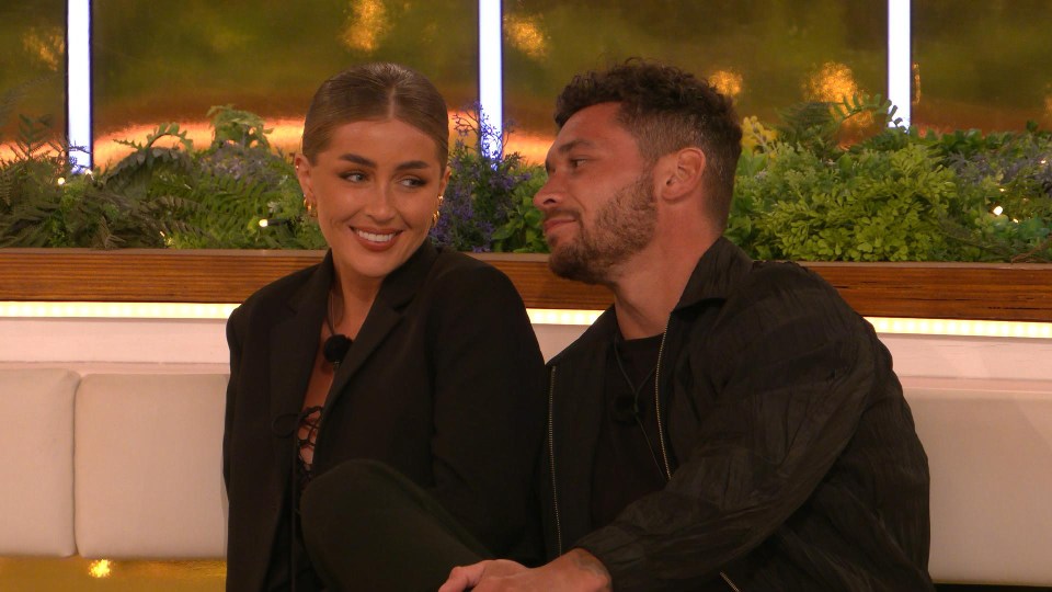 Callum and Georgia were coupled up together at one point in the villa