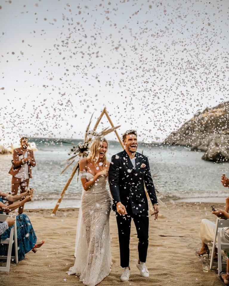 Joel and Hannah on their wedding day