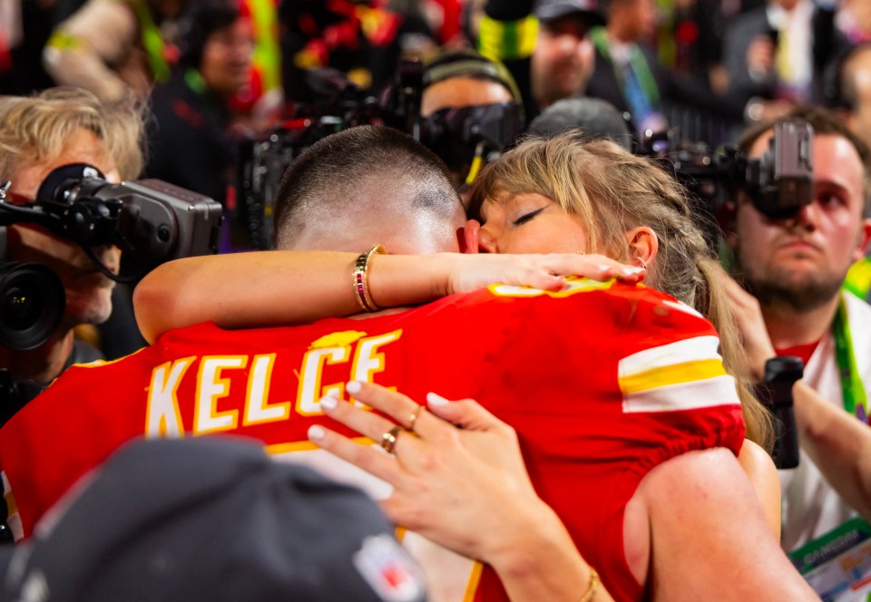 Kansas City star Travis Kelce and Swift show off their love during the Super Bowl