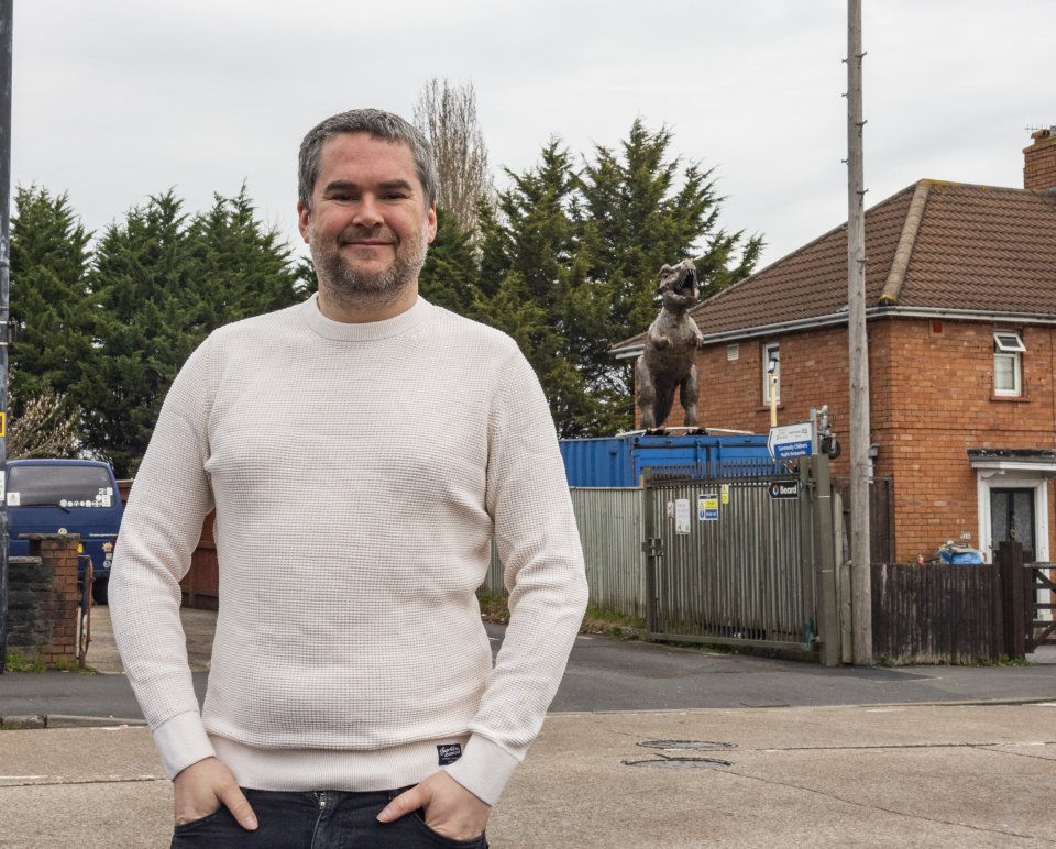 Supermarket worker Lee says he hopes the metalwork is here to stay