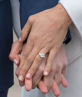 Meghan's ring without the upgrade in 2017