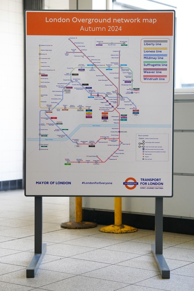 There is a new London Overground map