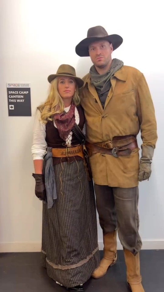 Tyson and Paris dressed as characters from a Western