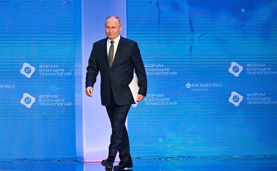 Putin arrives at the Future Technologies Forum in Moscow