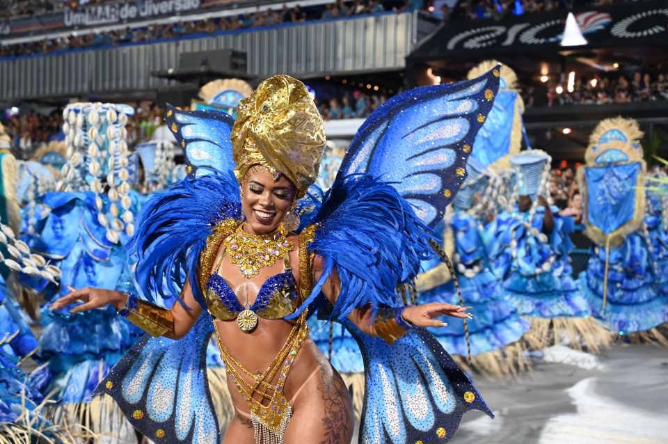 Aisleyne wanted to join in the dancing alongside carnival performers