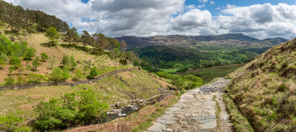 The path leads up to the top of Mount Snowdon