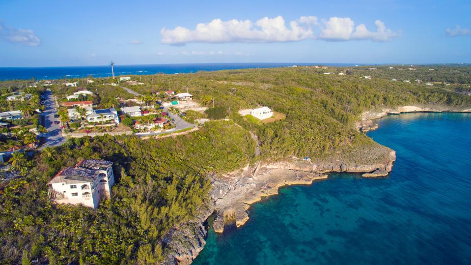 Celebs with houses on the island include Eddie Murphy and Lenny Kravitz