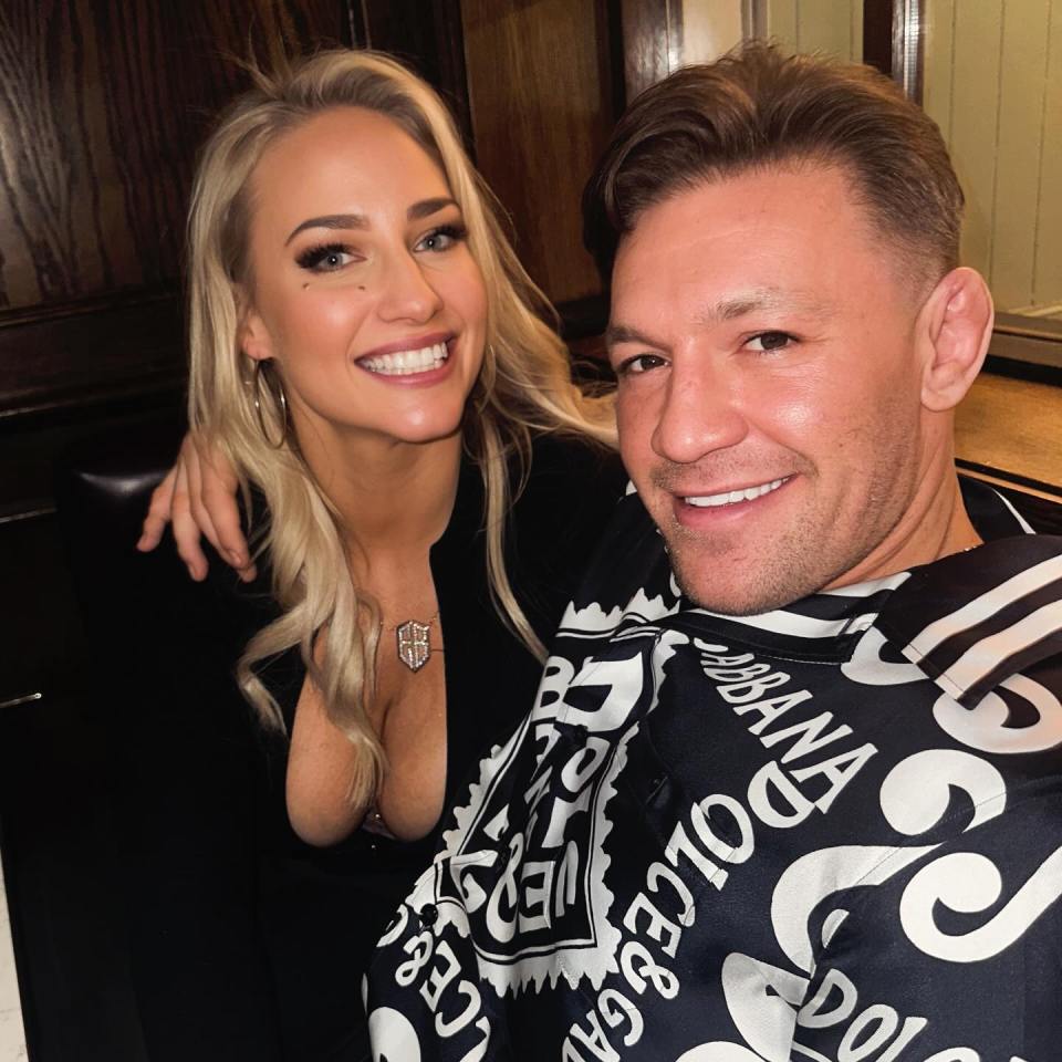 Ebanie Bridges hung out with Conor McGregor at hid Dublin pub