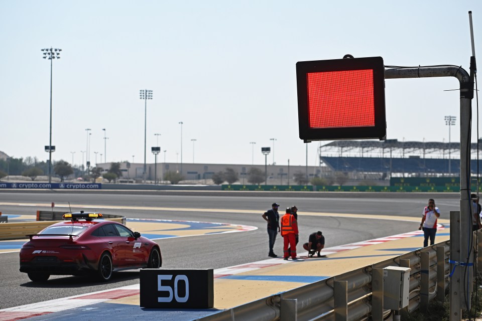 F1 pre-season testing was suspended due to another loose drain covering