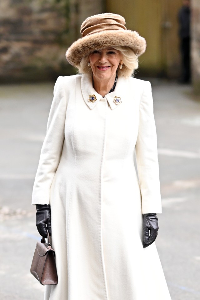 Her Majesty presented 75 men and 75 women (signifying the age of the Monarch) with two purses: one red and one white, containing Maundy Money