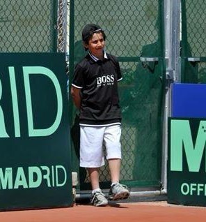 Aged nine, Naw was a ball kid at a Davis Cup event in Aleppo