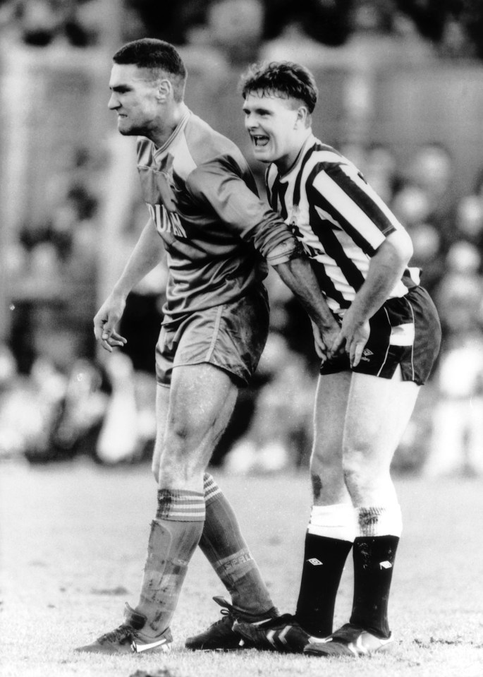 Fans likened it to when Paul Gascoigne was grabbed by Vinnie Jones