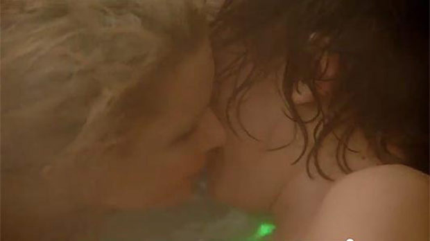 Nicola and Frankie snogged in the hot tub