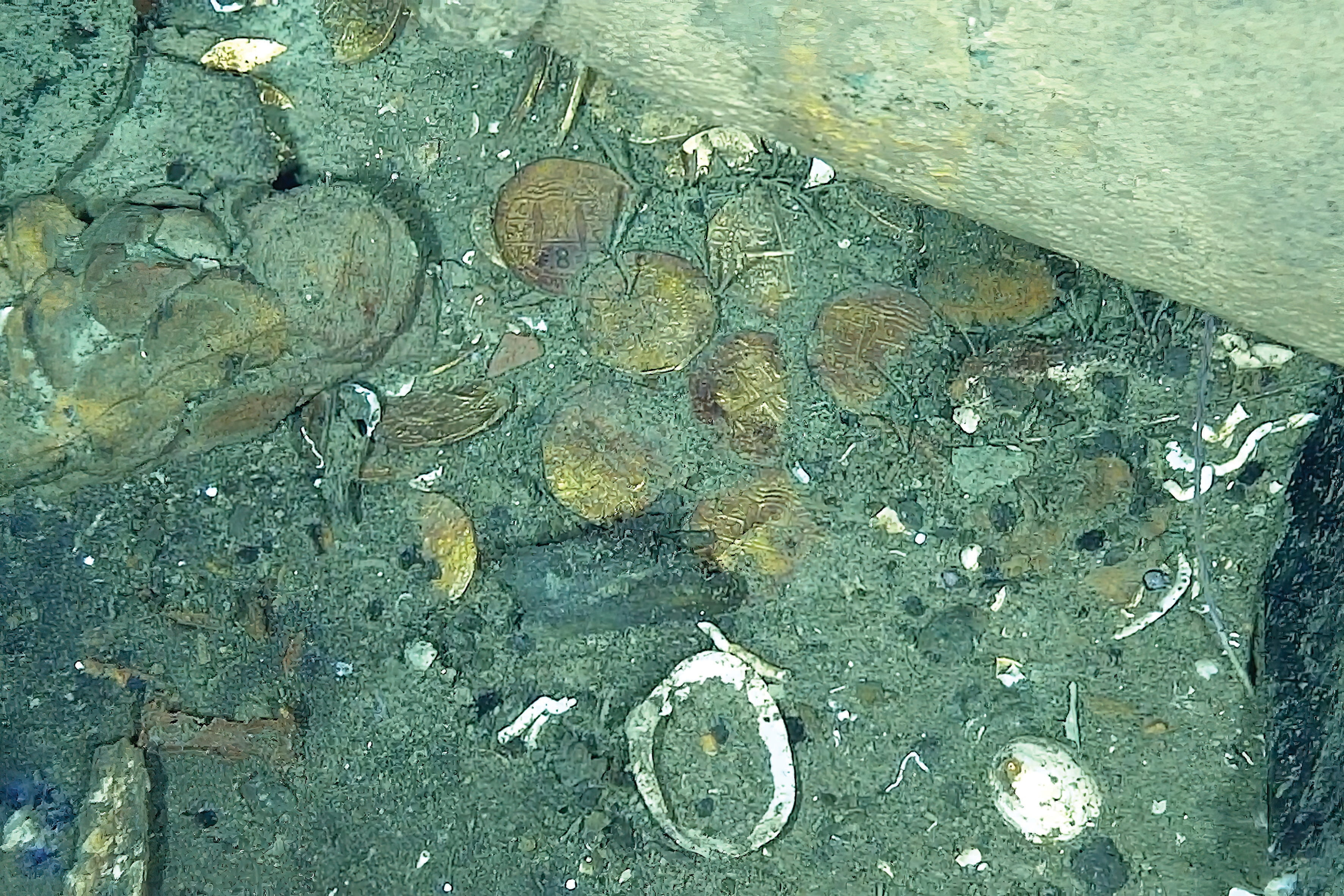 $20 billion worth of treasures, including coins, gold, and emeralds, are thought to have been on the vessel when it sunk