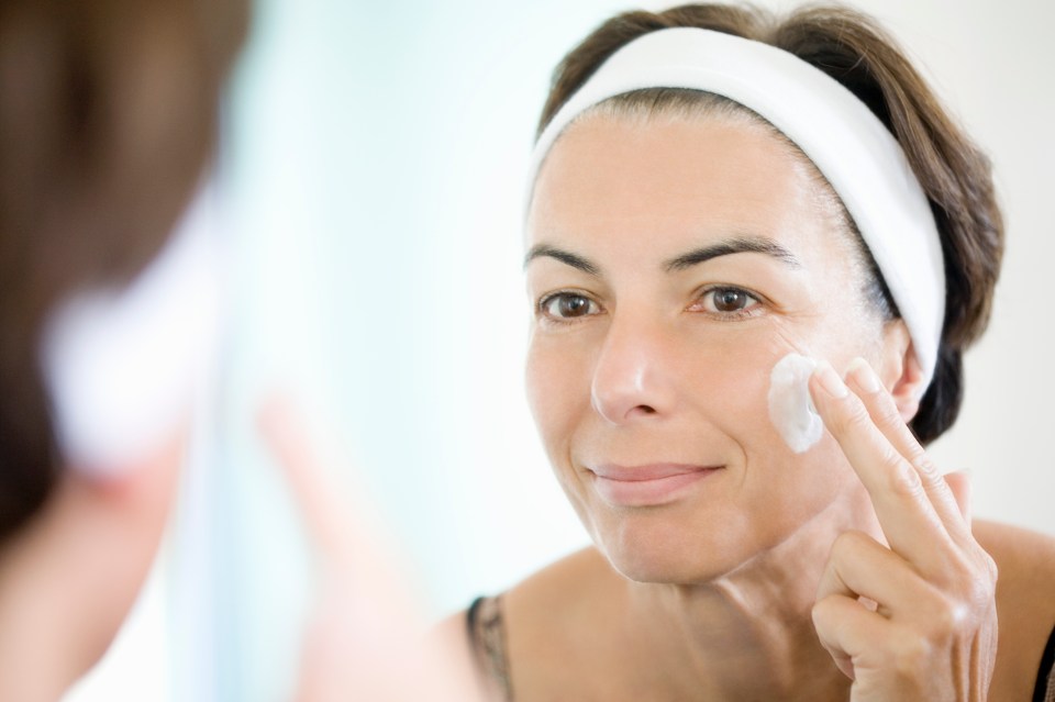 The cream visibly reduces the appearance of wrinkles in seven days