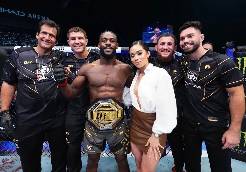 Rebecca Cruz is the long-time girlfriend of former bantamweight champ Aljamain Sterling