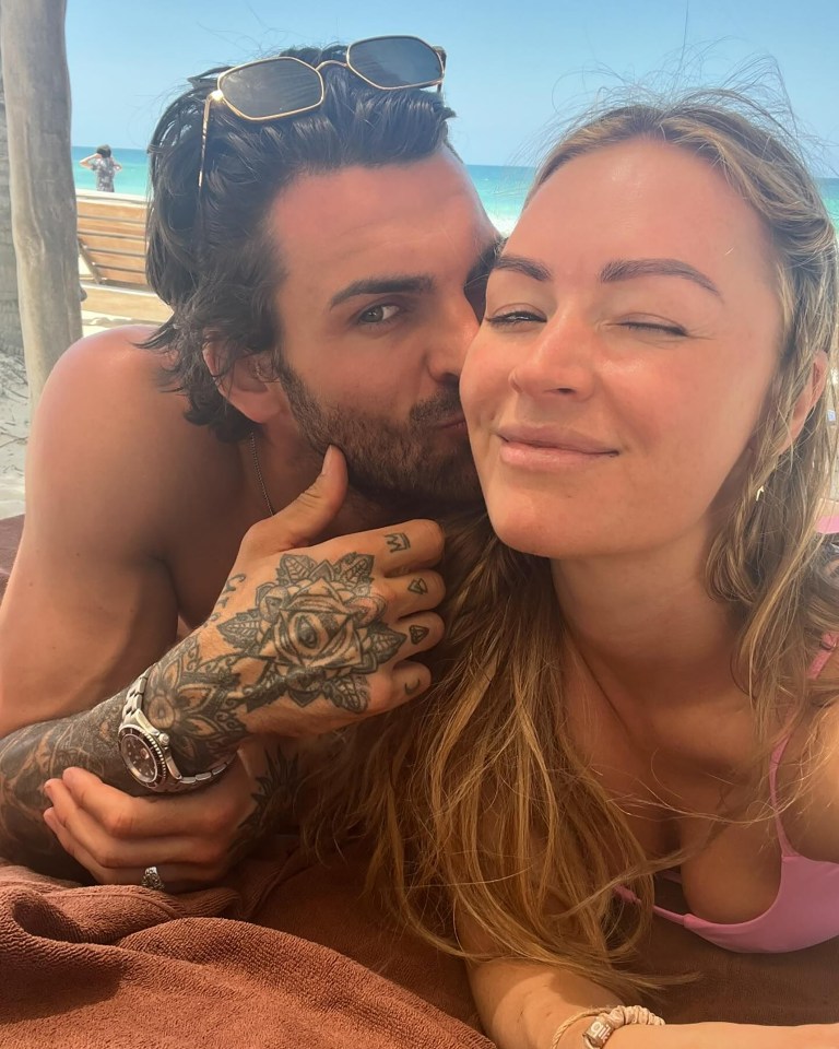 Laura Woods headed to Mexico on holiday with boyfriend Adam Collard