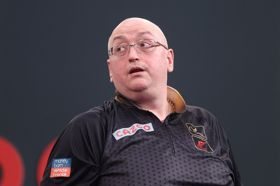 Andrew Gilding enjoyed a Pot Noodle and chill after his win