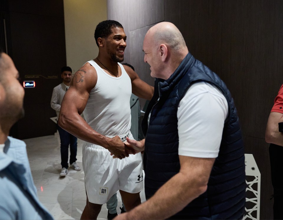 Anthony Joshua meeting Tyson Fury's dad John in Riyadh