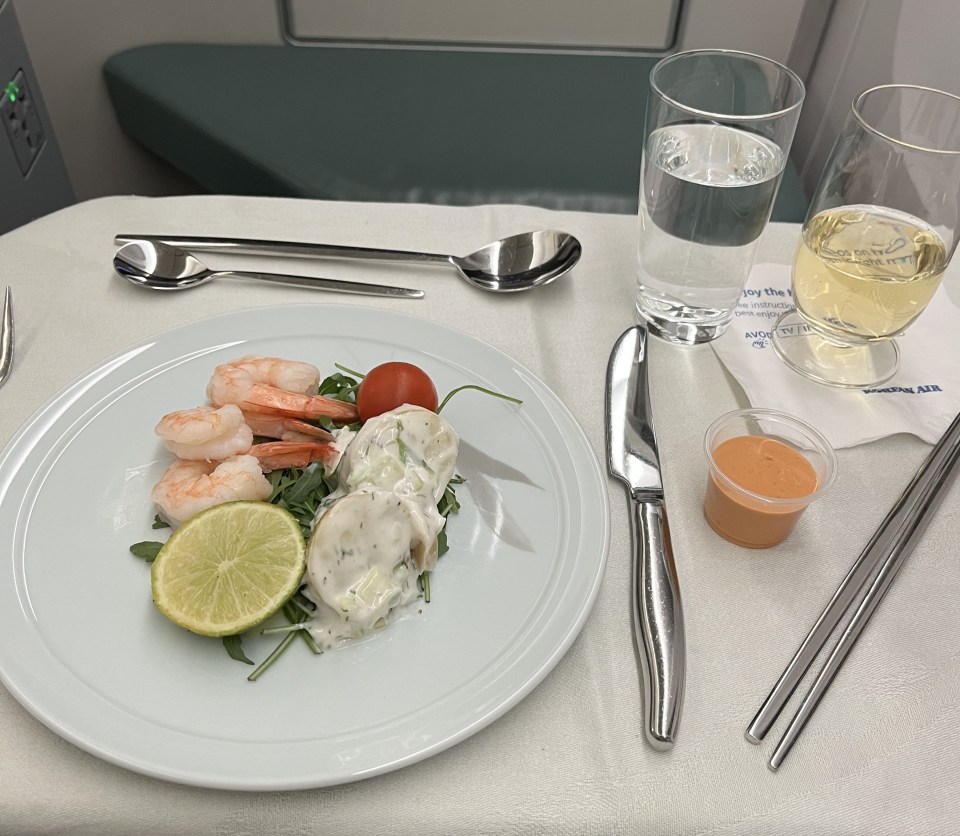 Even the prawn salad tasted fresher than I expected for a flight