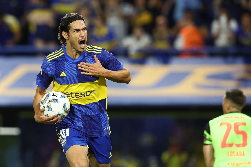 Edinson Cavani bagged a hat-trick for Boca Juniors