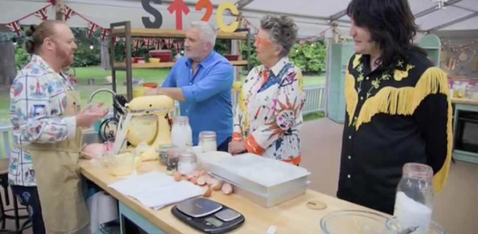 Dame Prue praised the cake as 'unbelievable'