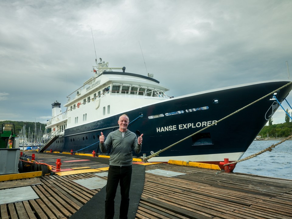 Chris has chosen to travel to Point Nemo on the Hanse Explorer as it was more 'robust' than racing yachts and tankers