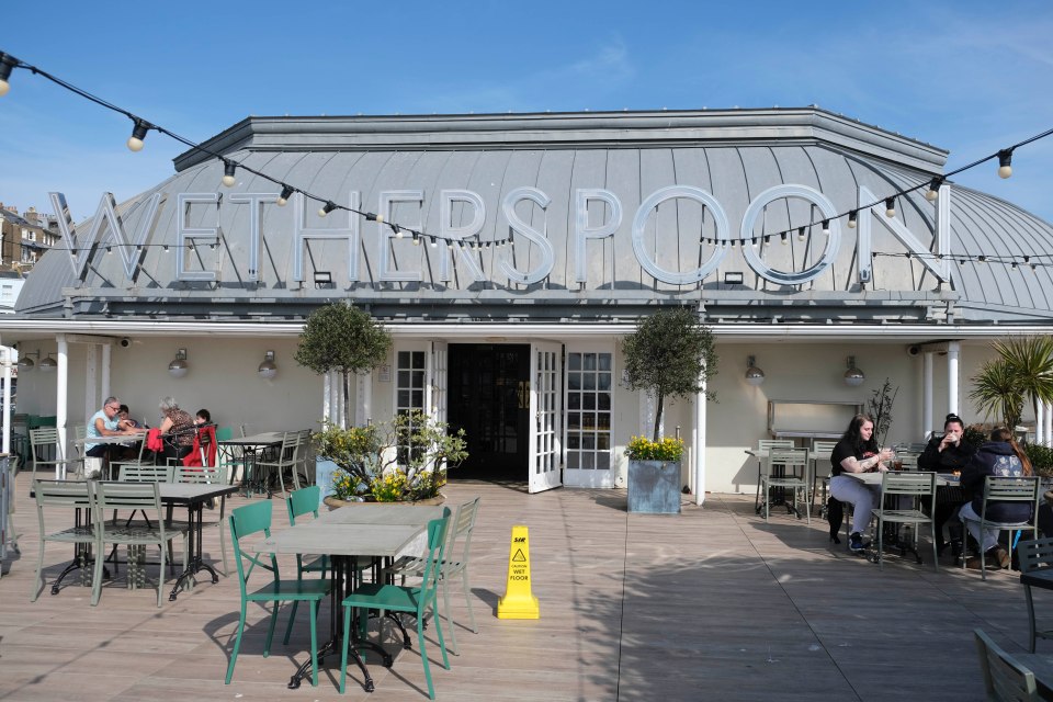 Before it became a Wetherspoons it had been used as a casino and a nightclub