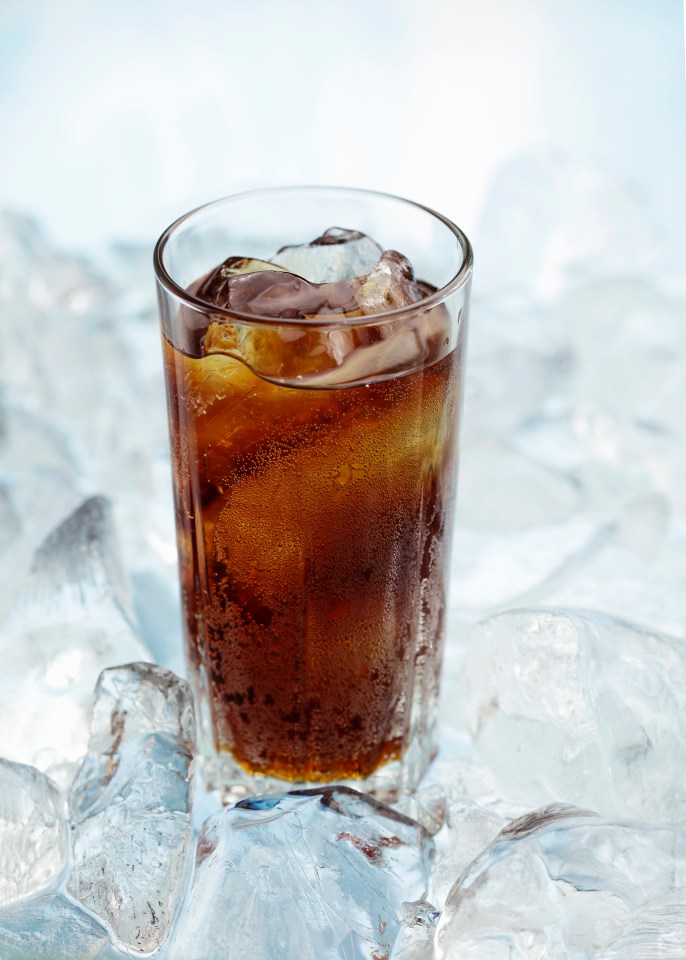 Diet cola is the marginally better option but neither drink is great for hydration or health