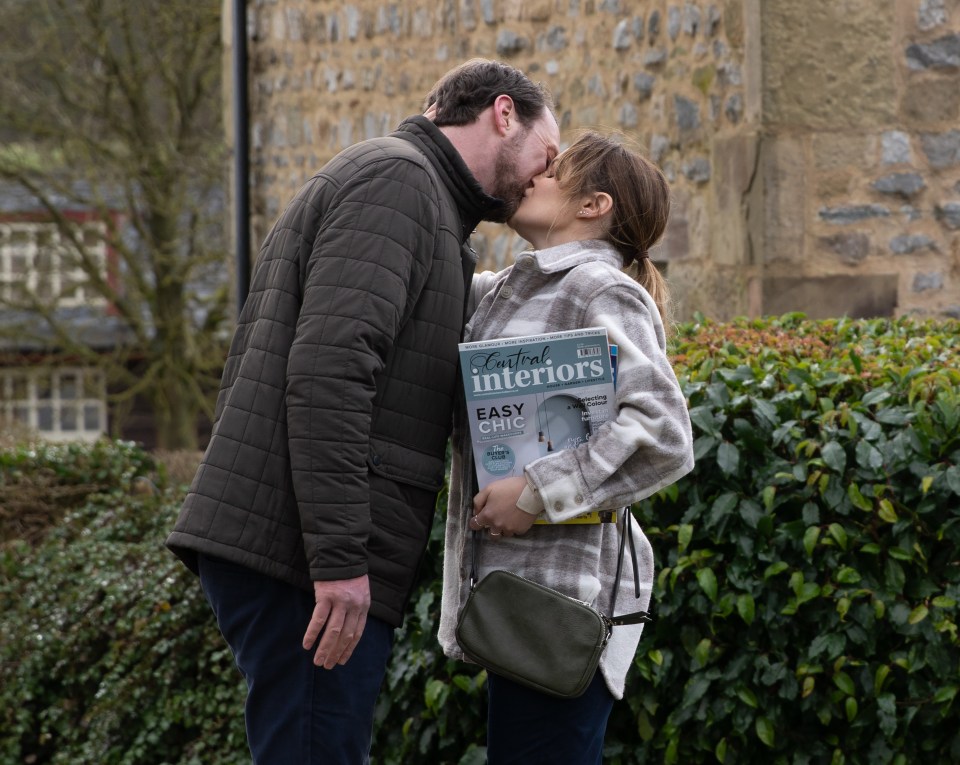 Later in the week, Ella and Liam share a kiss