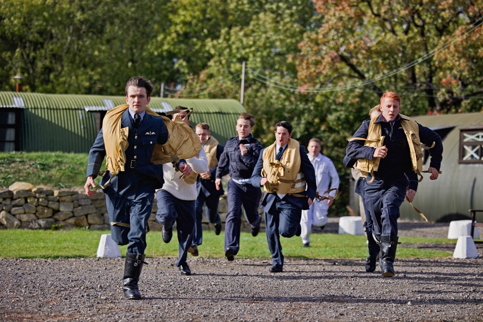 A scene from the movie Shamrock Spitfire