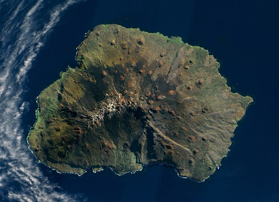 Marion Island is located in the southern Indian Ocean, halfway between South Africa and Antarctica