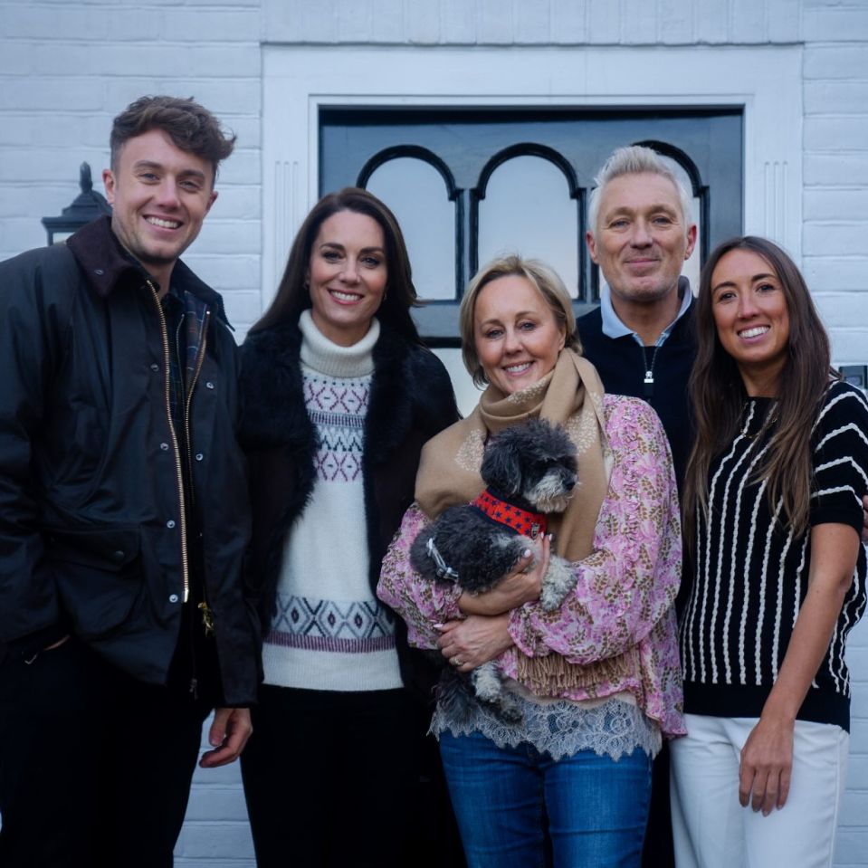 As messages of love and support flood in for Princess Kate following her brave video message, Martin Kemp has shared a never-before-seen photo of his family alongside the Royal