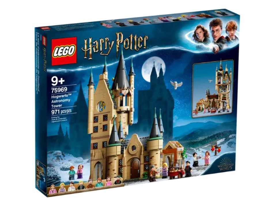 This enormous piece of Hogwarts architecture from Lego contains 971 bricks