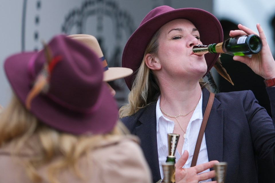 Champagne was flowing at the Gloucestershire racecourse