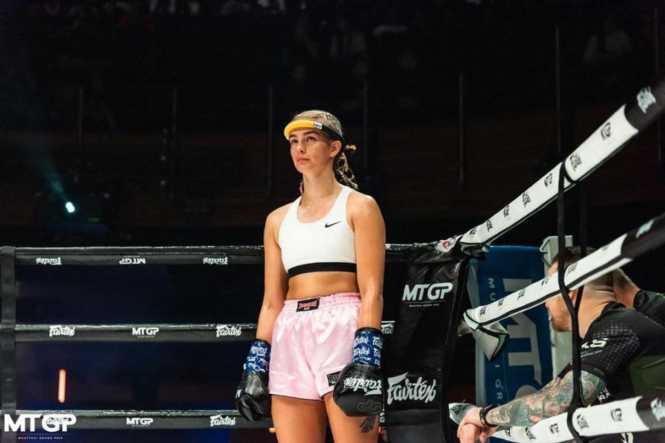 She previously tried her hand at boxing before entering the cage